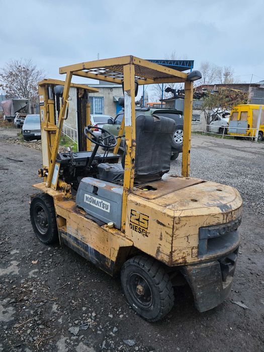 Навантажувач вилковий KOMATSU FD25-8, дизель