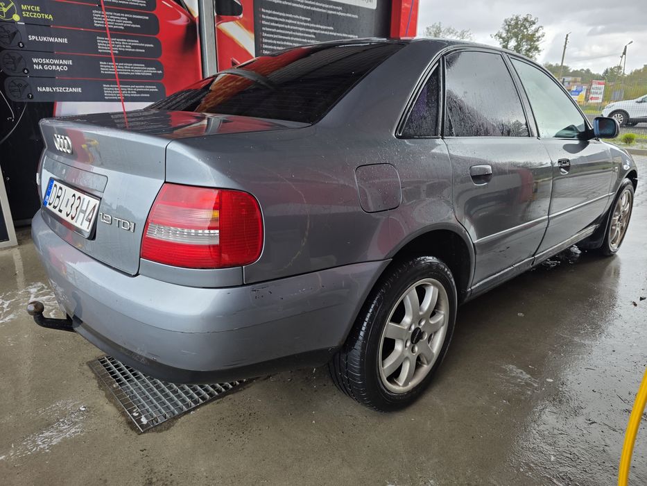 Audi A4 Lift 1.9TDI Automat Stan dobry