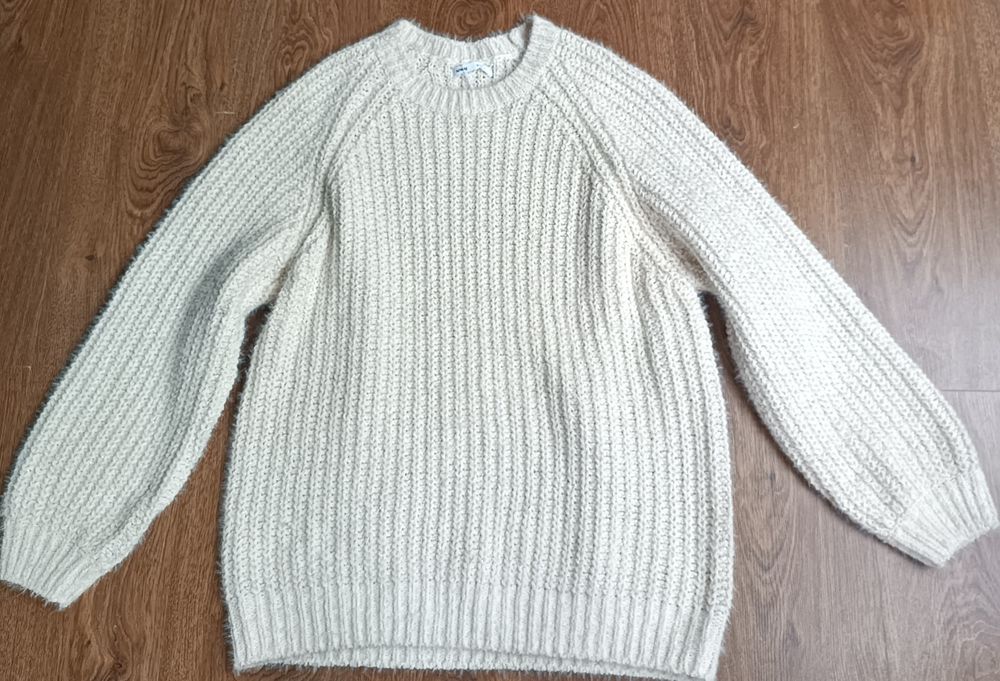 Sinsay gruby sweter poszerzane rękawy L złota nitka