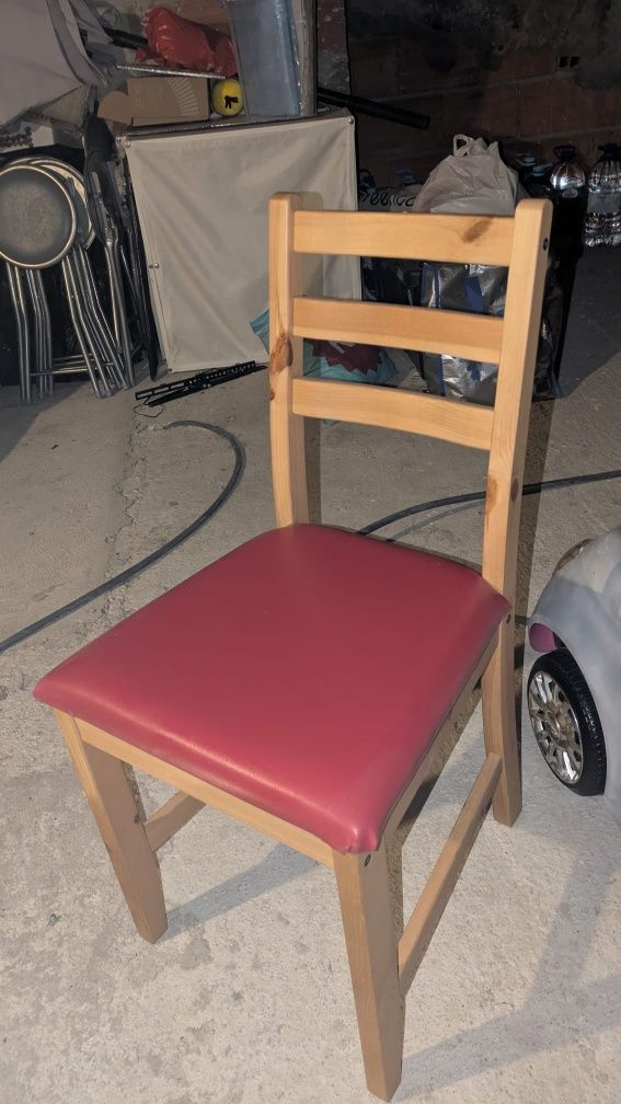 Mesa de cozinha e 4 cadeiras