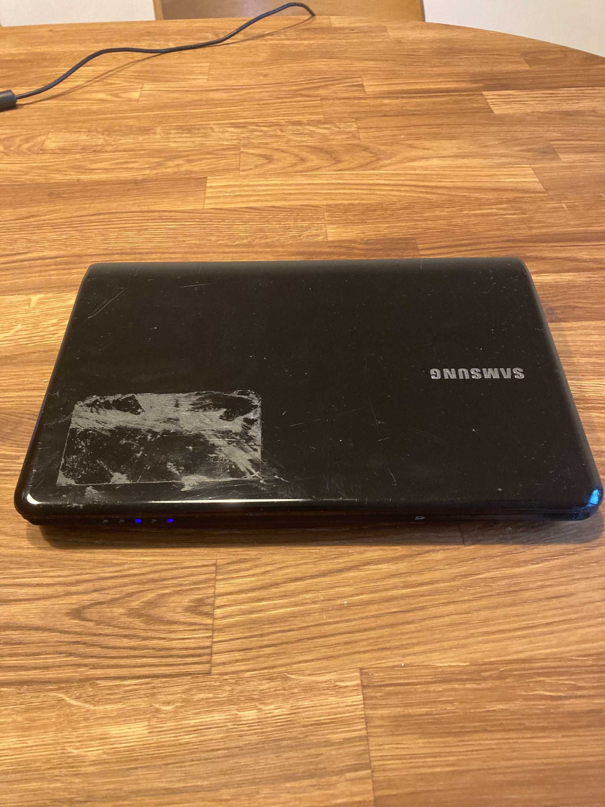 Sprzedam Używany Laptop Samsung NC110 1.6 GHz 2 GB RAM