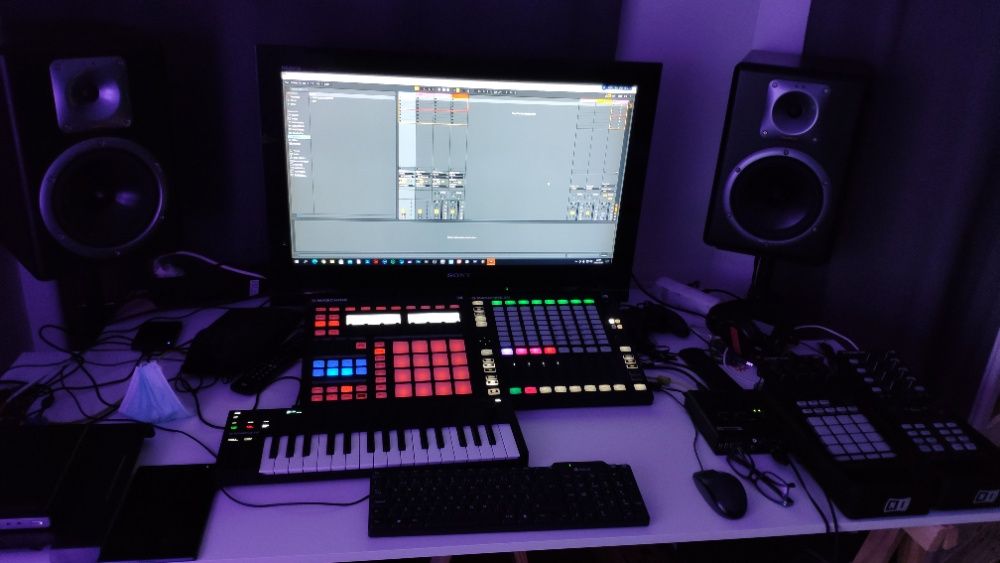 Edição de vídeos, imagens e trabalhos de marketing, Design gráfico