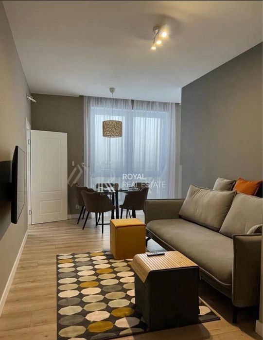 Оренда 3-х квартиры Лейпцизька 13А