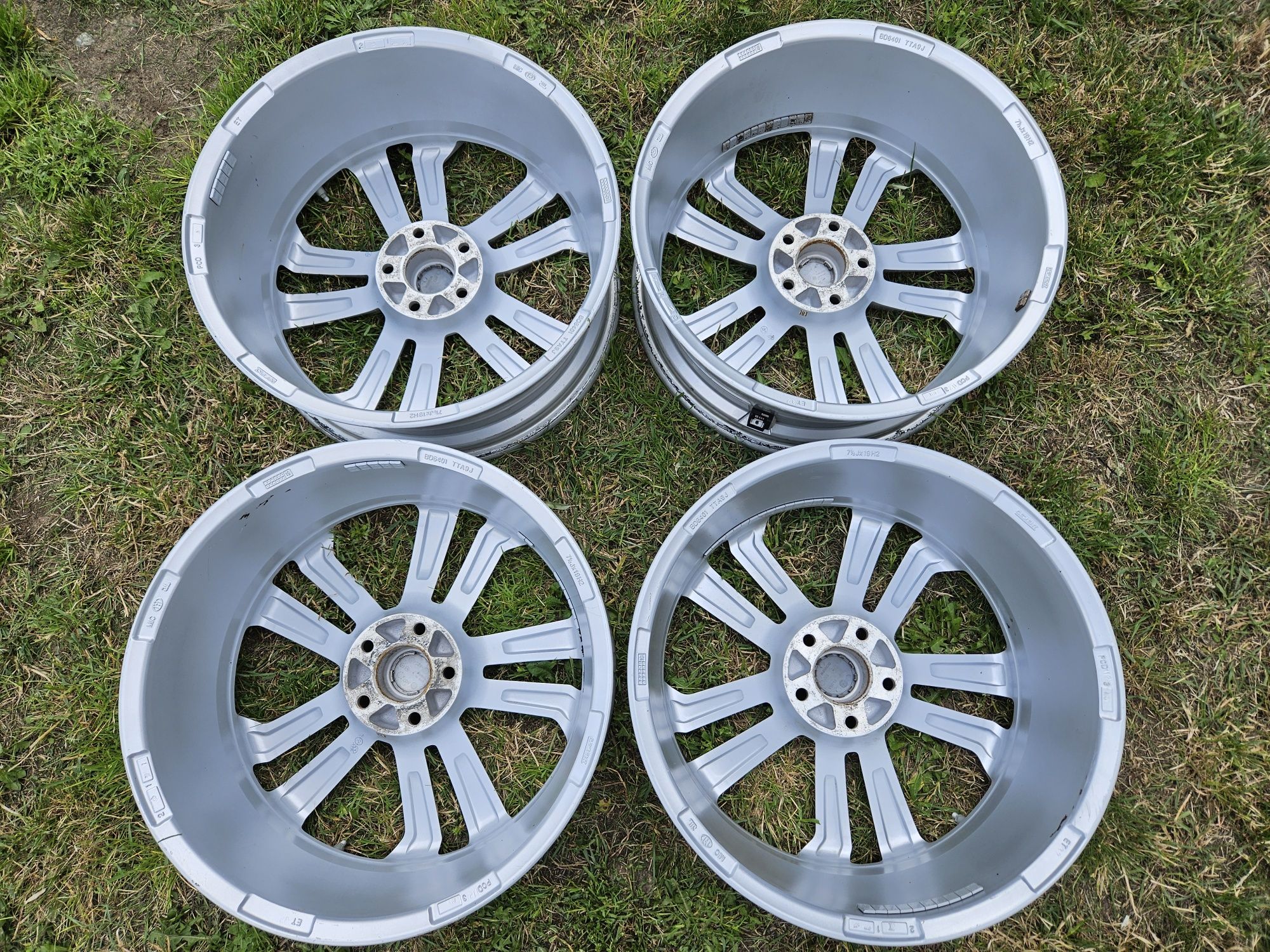 Felgi 19 do Audi A4 A6 B8 C7 C6 VW Alufelgi