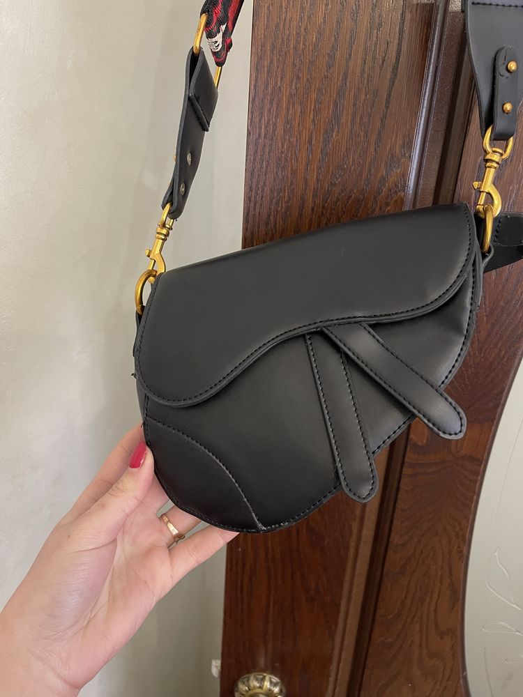 Сумка жіноча седельная чорна з шкірозамінника saddle bag