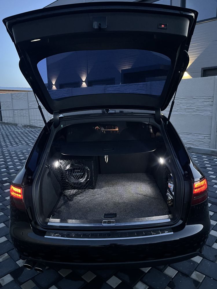 Продам Audi a4 в s line