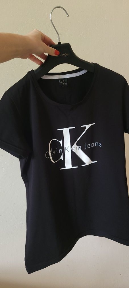 Czarny damski t-shirt Calvin Klein L