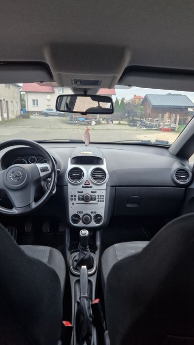 Samochód osobowy opel corsa