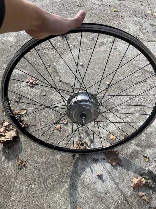 Koło 28 Giant 36 V 250 W