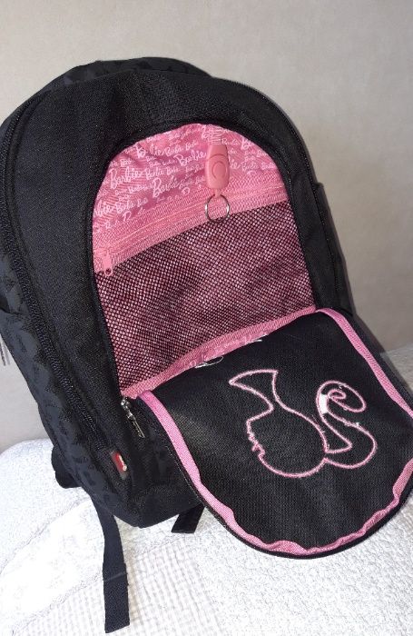 fantastyczny plecak dziewczęcy czarny