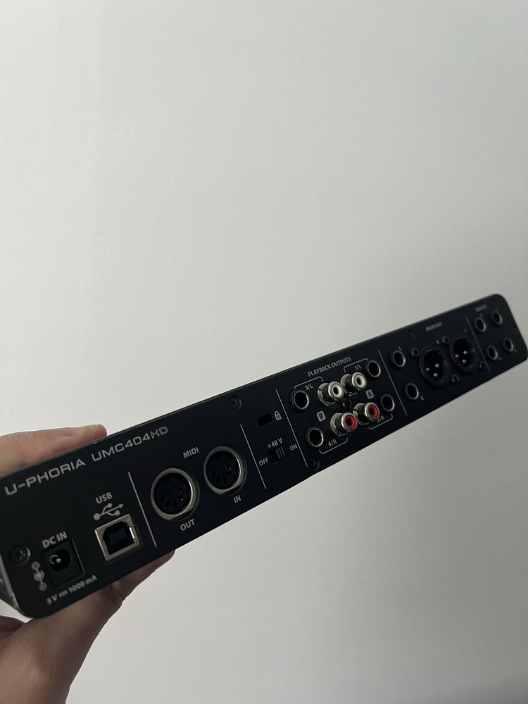Behringer Uphoria UMC404HD audio interface interfejs