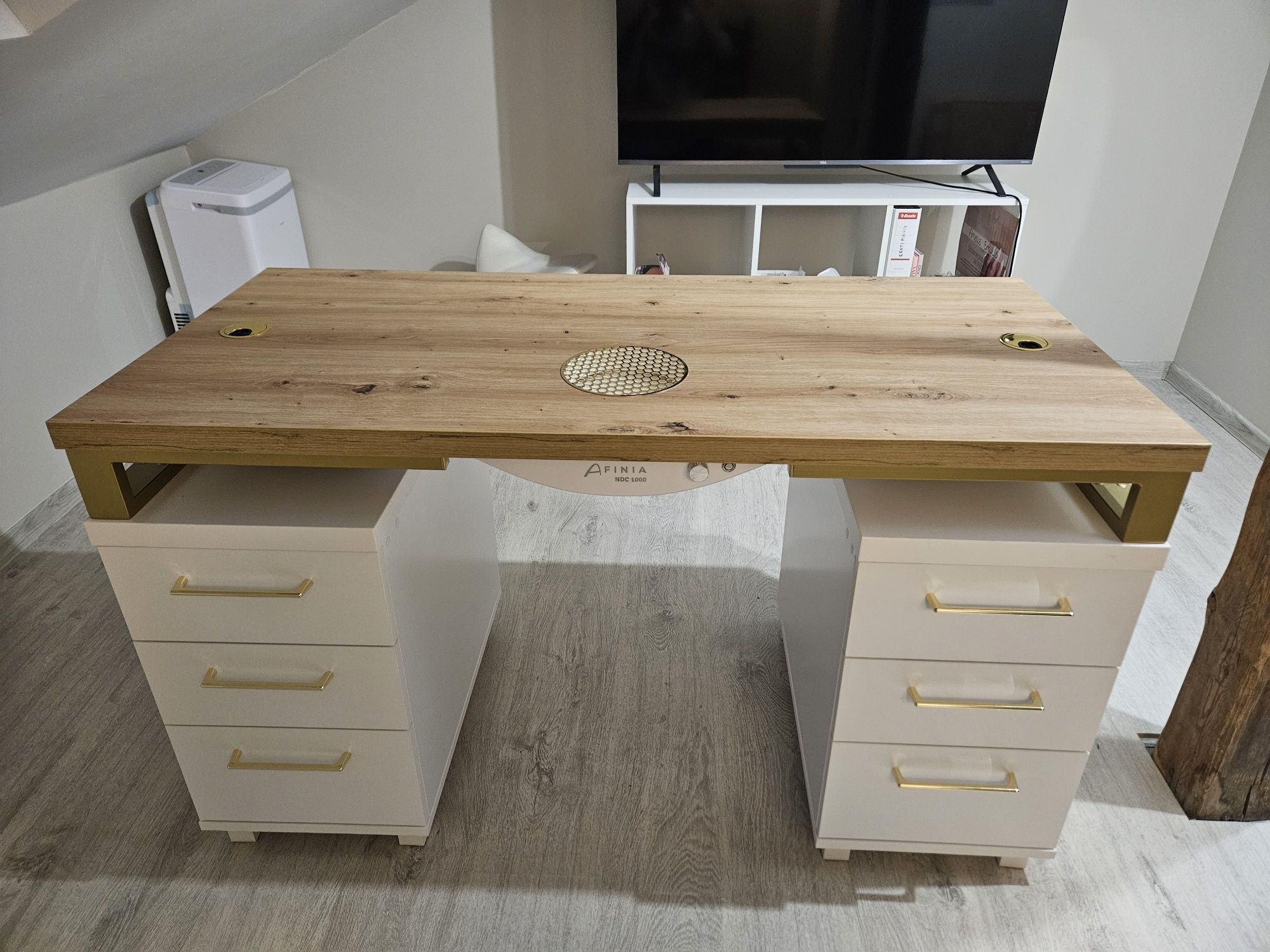 Biurko kosmetyczne manicure LOFT / INDUSTRIAL