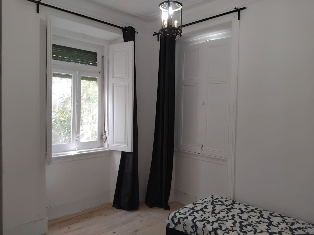Quarto São  Pedro Estoril para arrendar