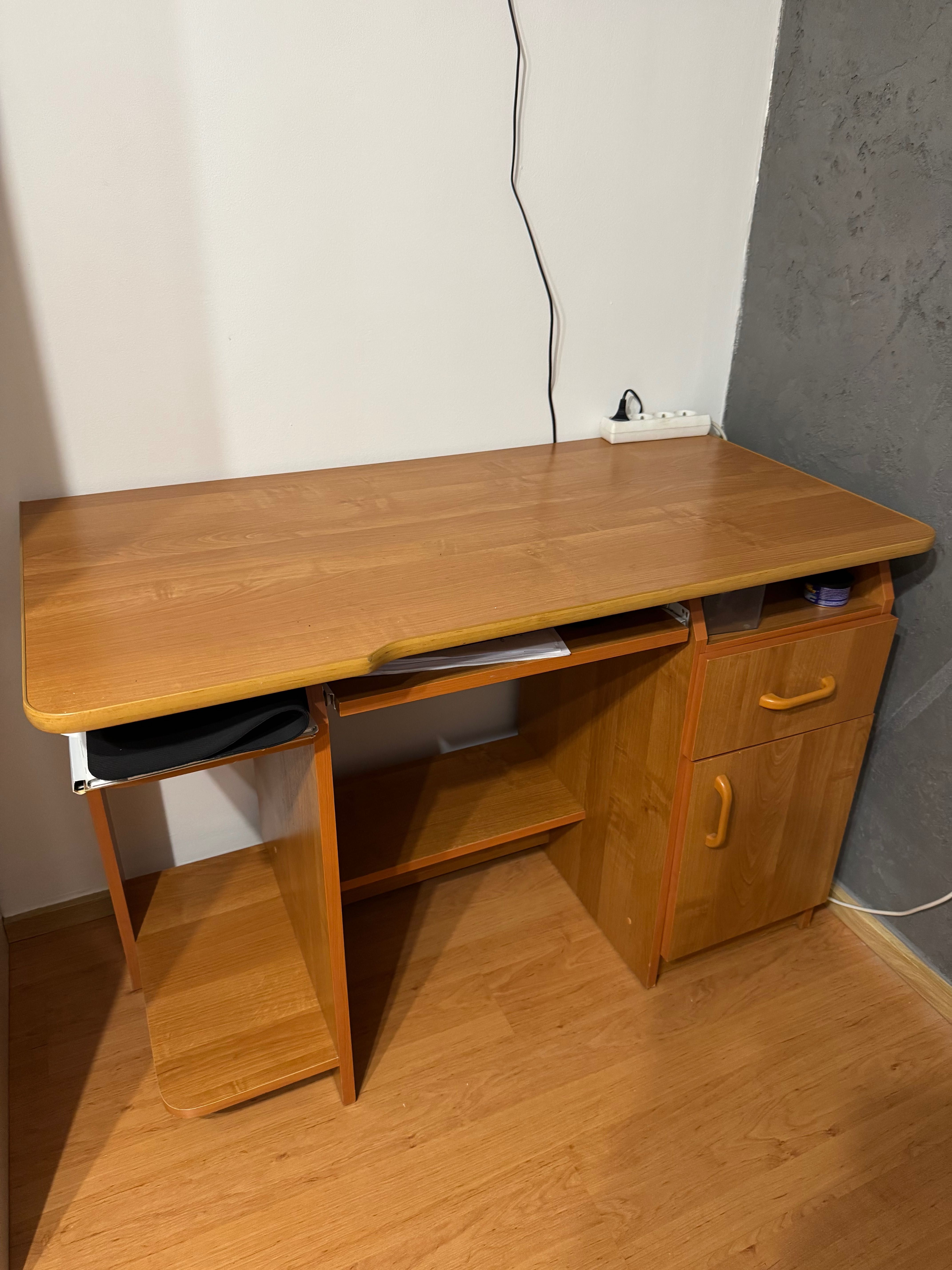 Biurko szkolne 111cm,