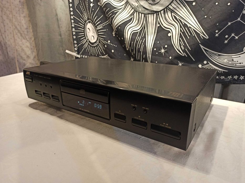Odtwarzacz CD JVC XL-V120
