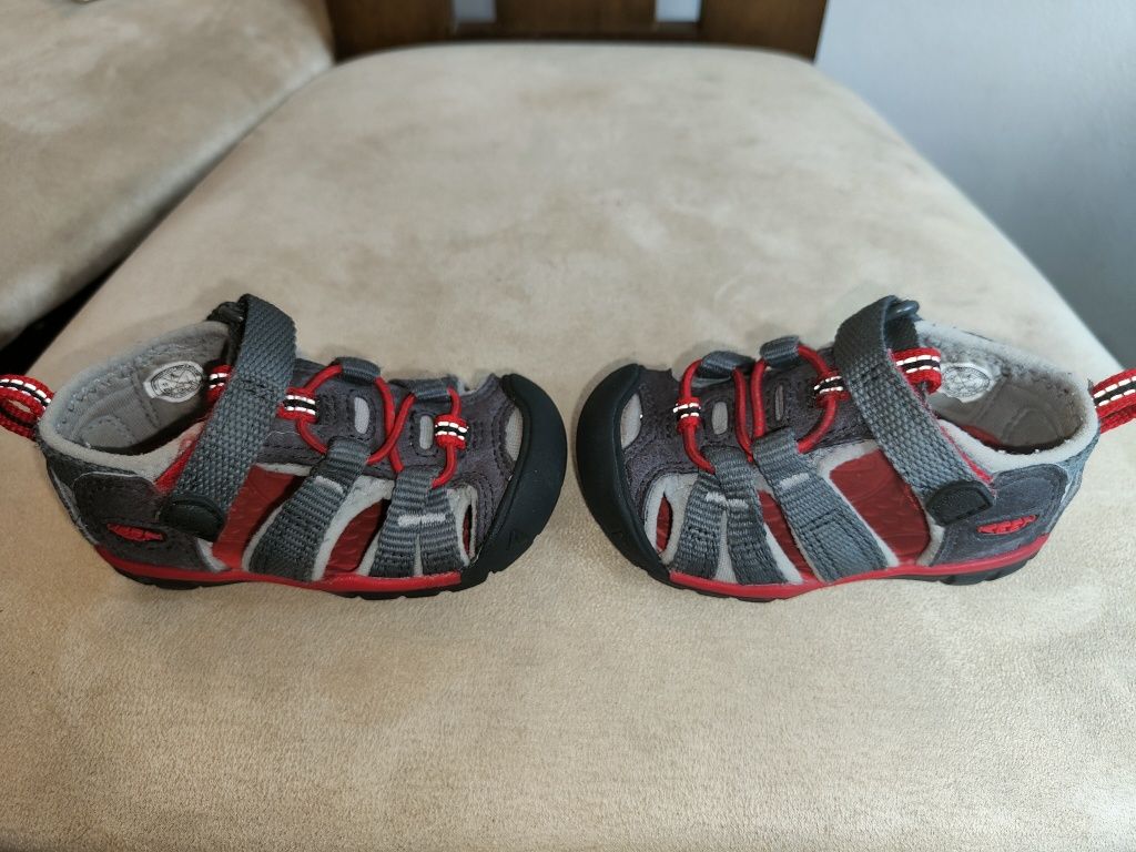 Buciki sandałki keen r. 19 jak NOWE