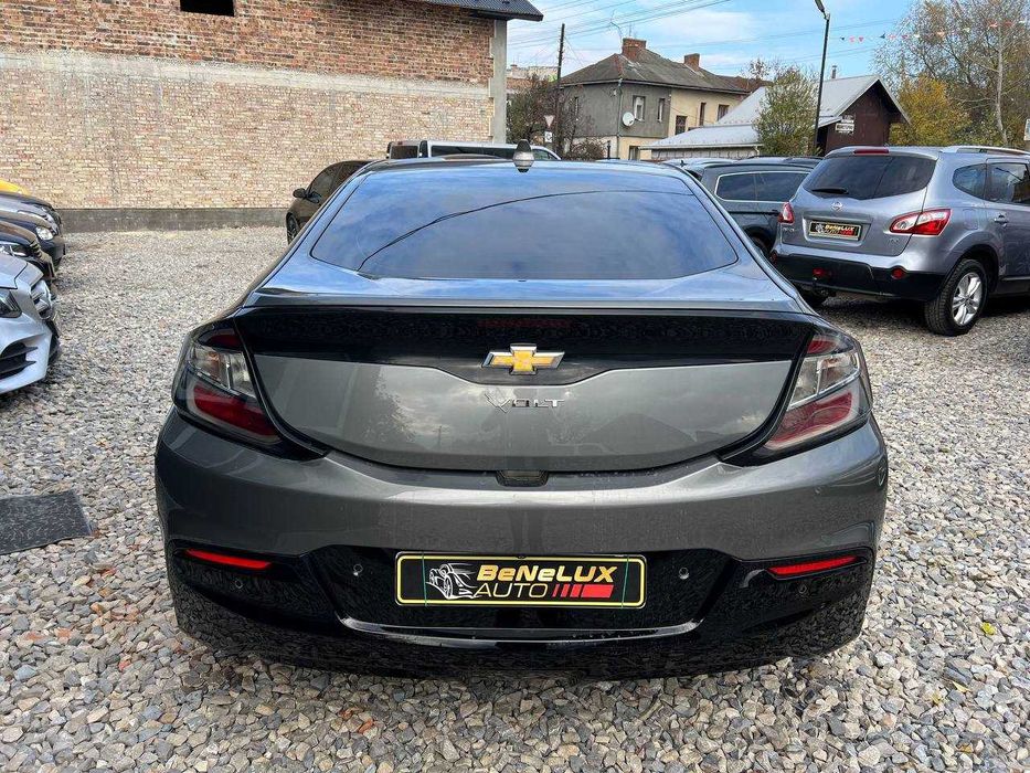 Chevrolet Volt 2017, 1,5 гібрид.