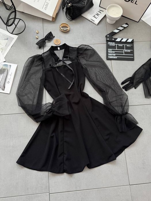 Сукня жіноча із прозорими рукавами чорна та біла