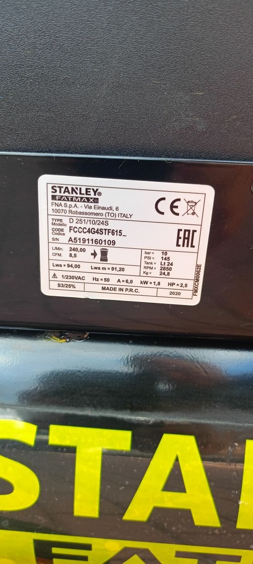 Kompresor 24l Stanley Fatmax 10 bar.