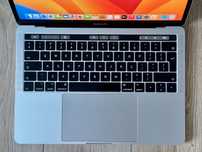 MacBook Pro 2017 (13,3", i5, 8GB RAM, 512GB SSD, TouchBar + TouchID)