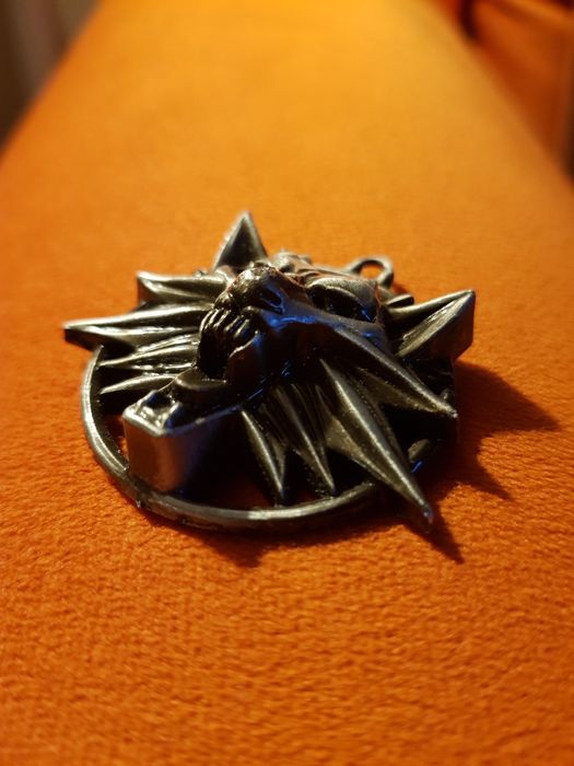 The Witcher. Wiedźmin. Duży medalion; wisior