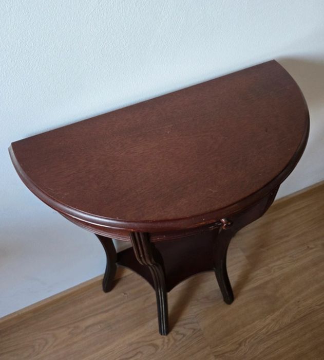 Mesa meia lua em madeira