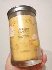 Yankee candle Vanilla cupcake dwa knoty duża 567g