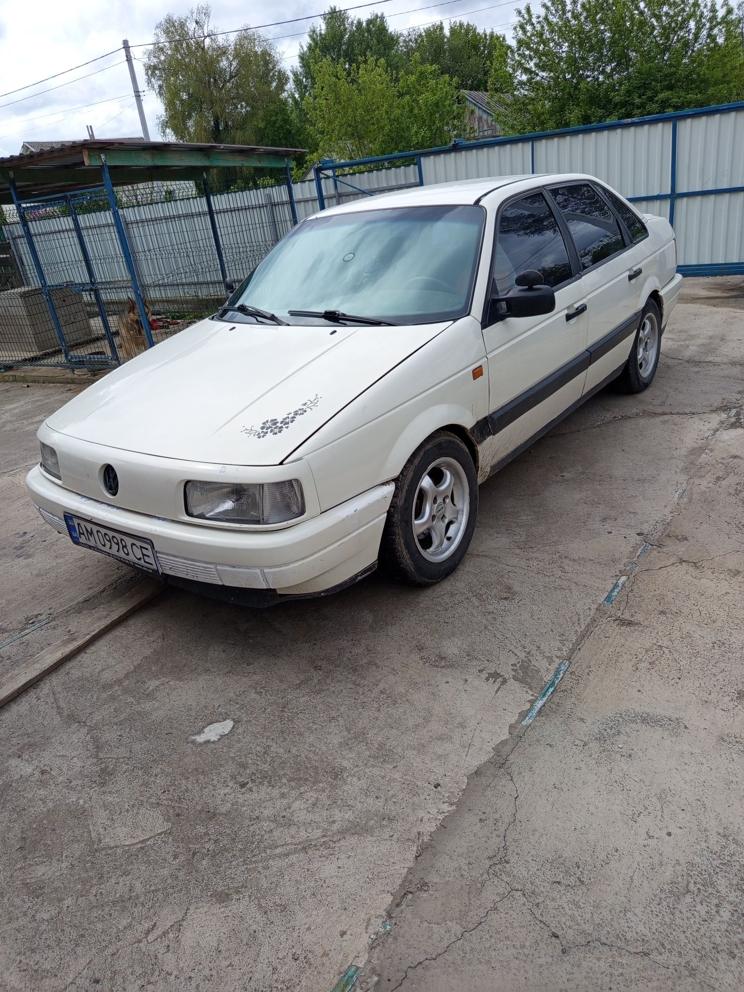 Продам б3 1992 1,8бензин