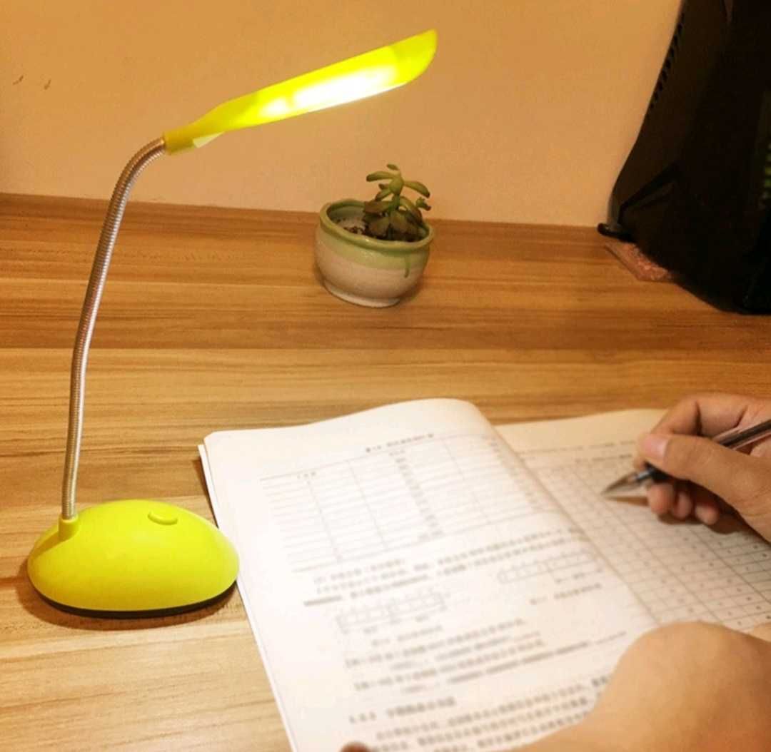Lampka LED biurkowa nocna  szkolna