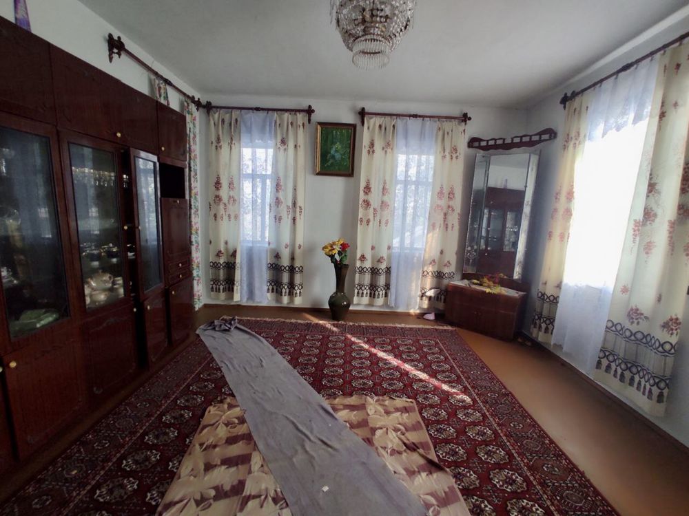 Продаж будинку в селі Білозір'я