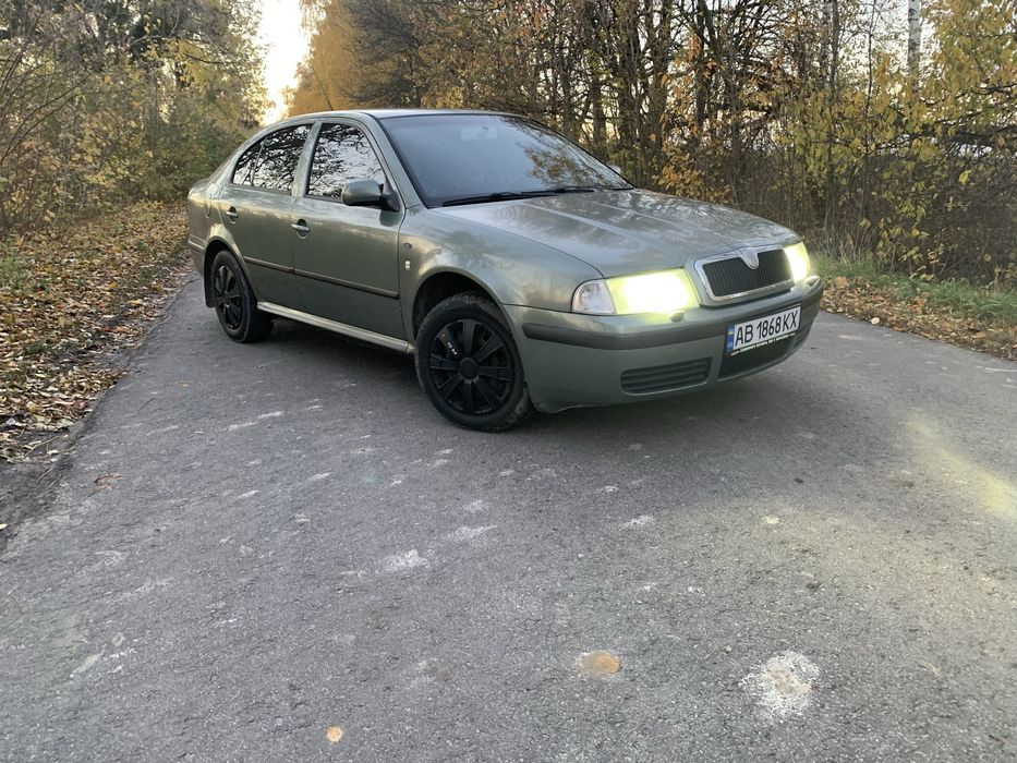 Продам Шкода Октавіа Тур 1.6 газ бензин