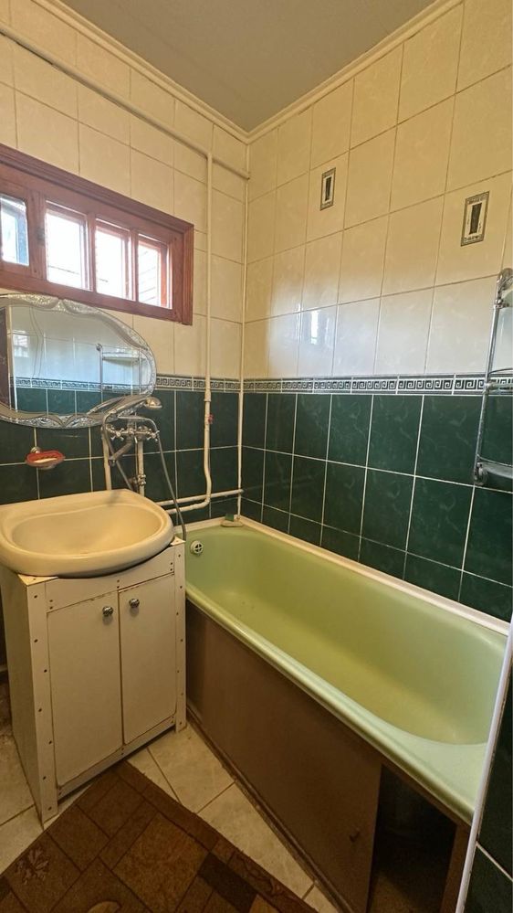 Продам 1/2 будинку з АГО, 3 кімнати, Олексіївка