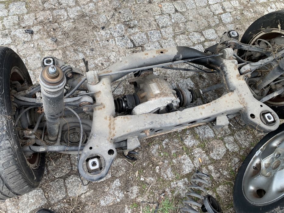 Charriot tras BMW serie 1 E87