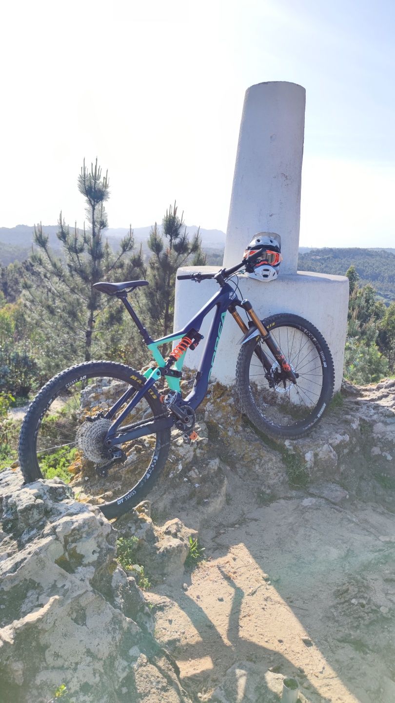 Bicicleta enduro Orbea rallon os peneus ainda sao de origem