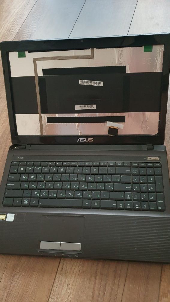 Ноутбук ASUS K53U без экрана