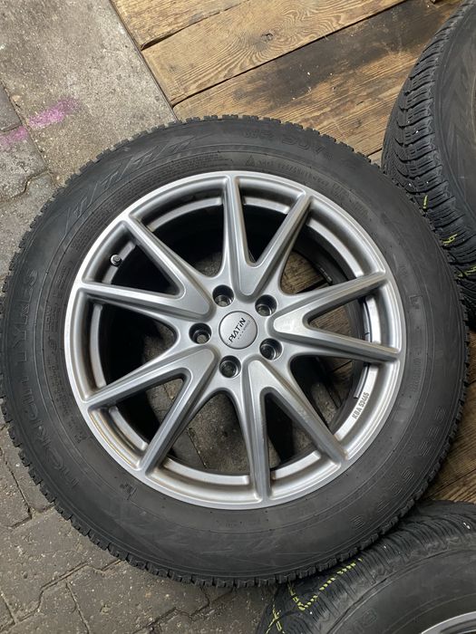 225/60R18 зимові шини з дисками BMW X3 G01