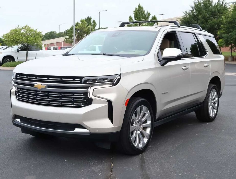 Chevrolet Tahoe      2022