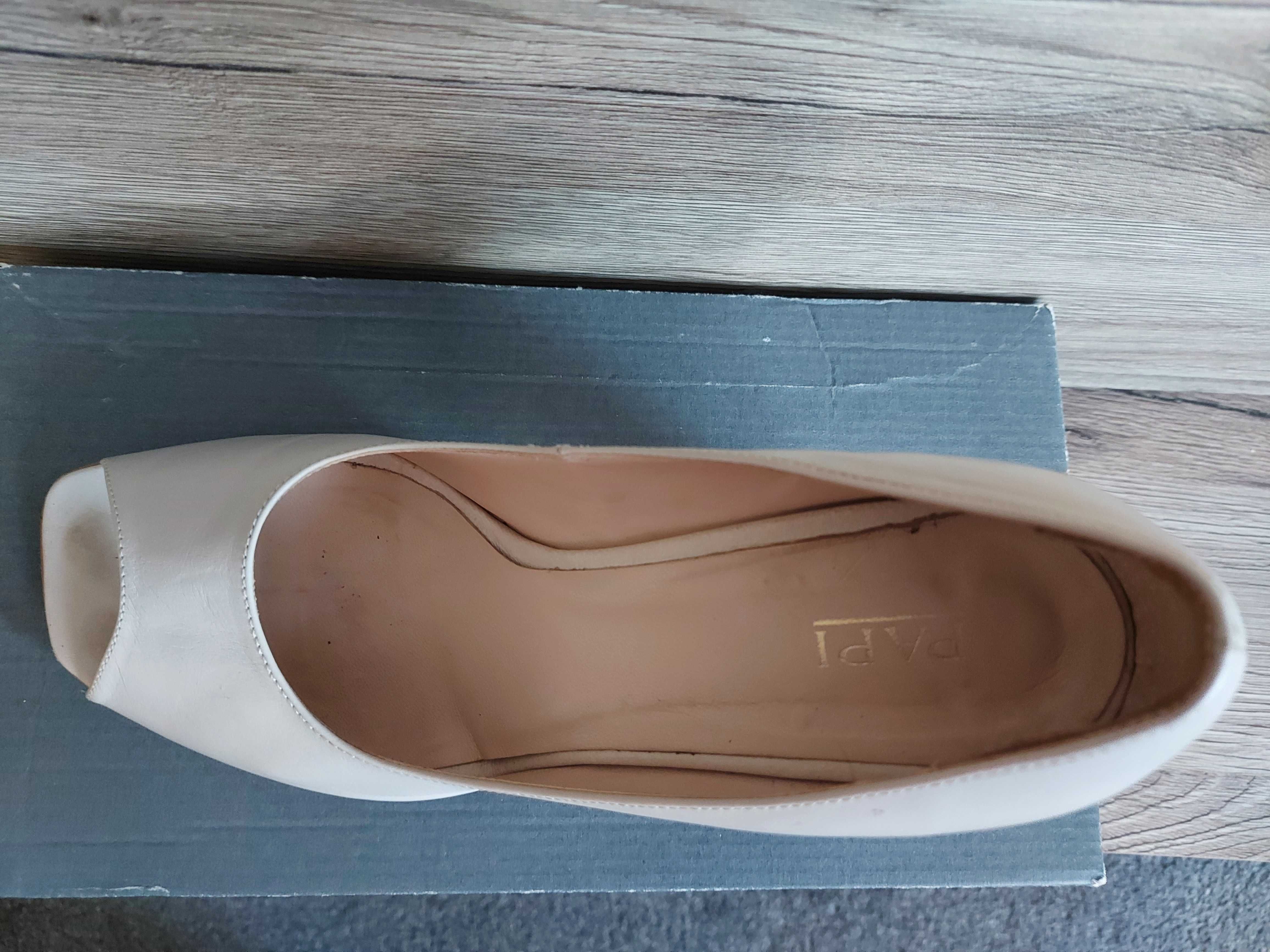 PAPI Czółenka  buty skórzane damskie ecru 40 open toe obcas