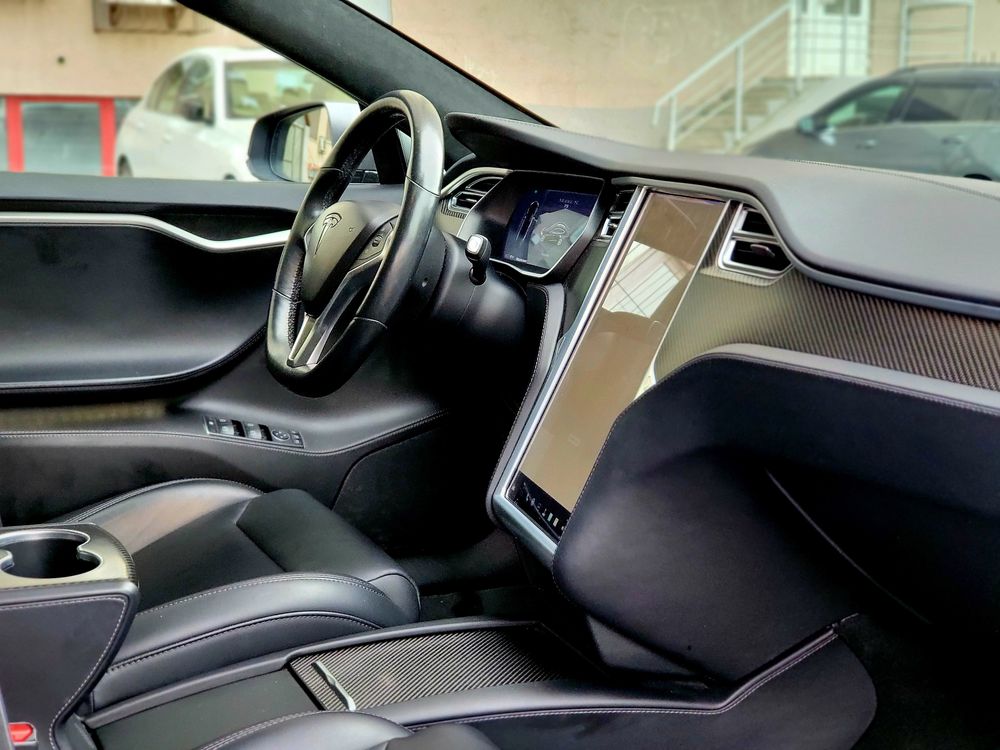 Tesla model S 75 2017р без ДТП в Наявності