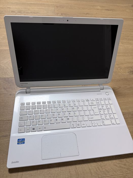 Laptop Toshiba Satellite L50-B115