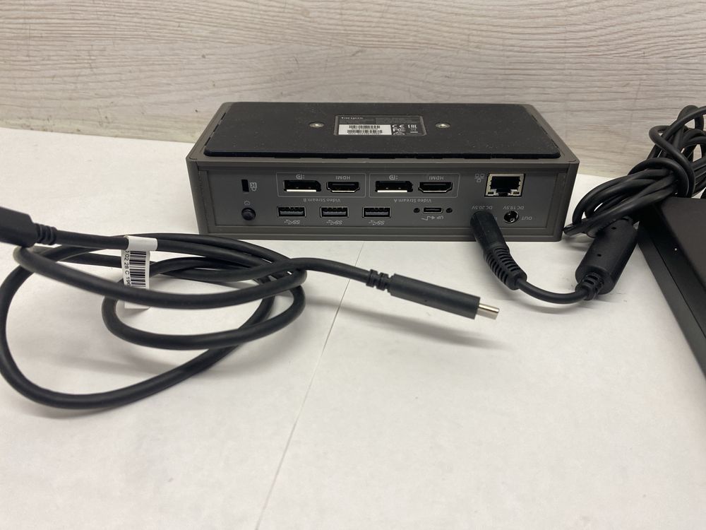 Док-станція Targus DOCK190EUZ USB-C / Thunderbolt 3 — комплектна
