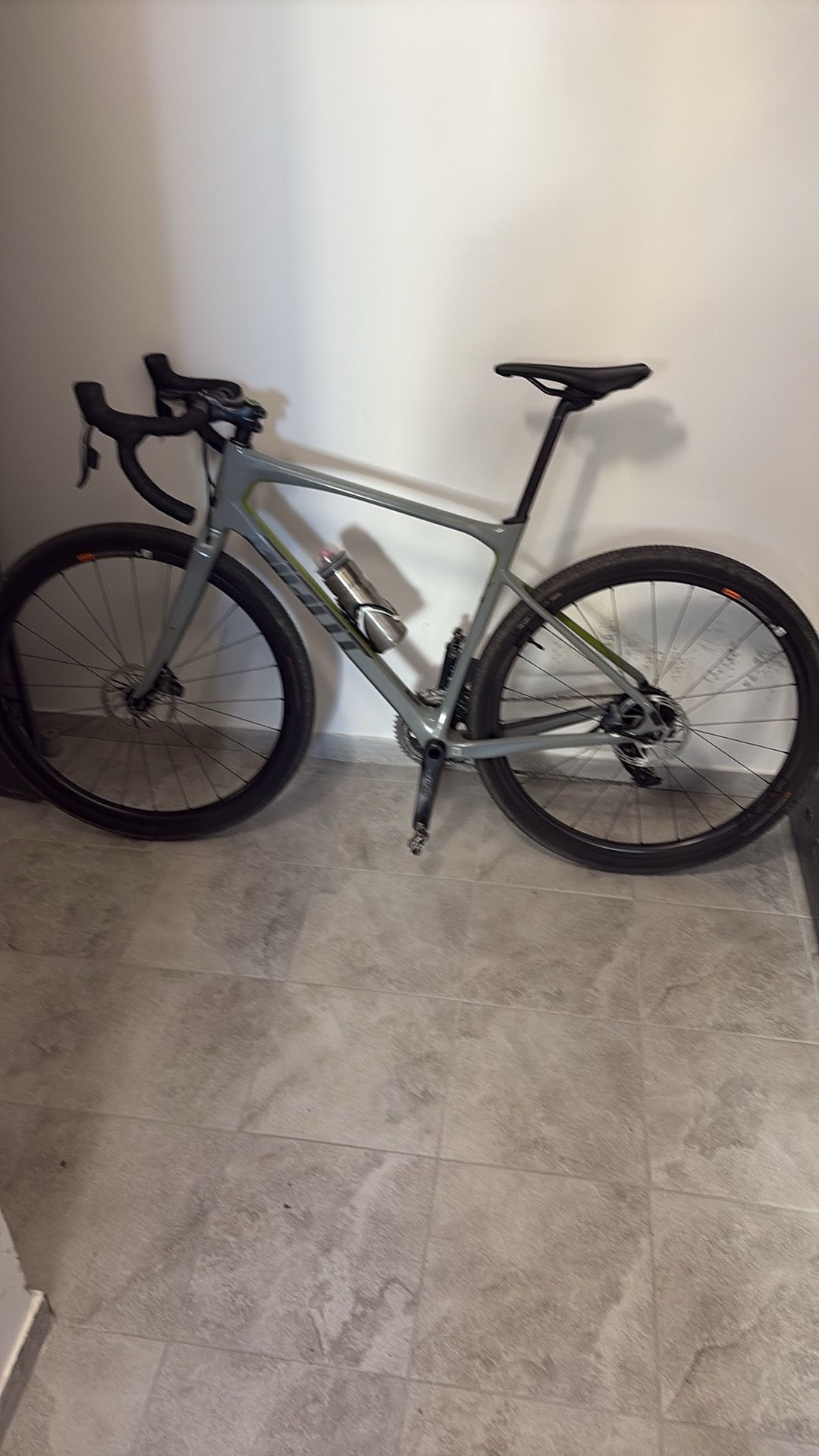 Giant revolt advenced pro 0  Sram Force 2x12 AXS roz M/L