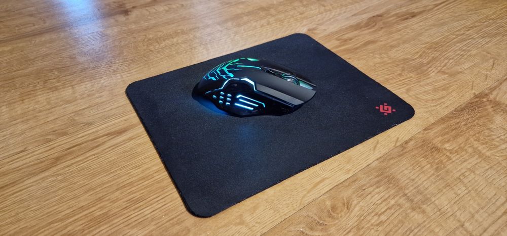 Mysz bezprzewodowa Defender KATANA GM-511 + PODKŁADKA DEFENDER GAMING