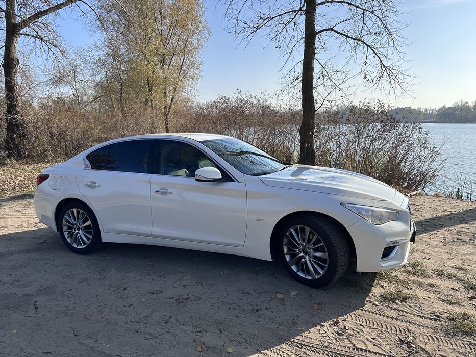 Продам Інфініті Q50