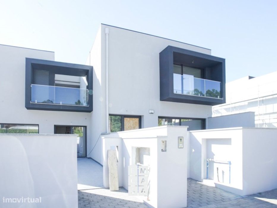 Moradia nova em Lobão