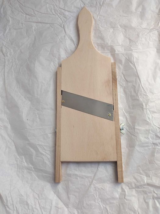 Szatkownica drewniana do kapusty 14*38sm z 1 regulowanym ostrzem