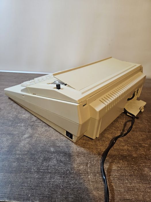 Elektryczna maszyna do pisania TREND s-1100