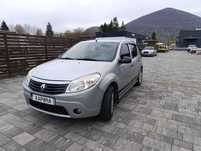 Рено Сандеро 2010 Renault Sandero ниже низа рынка