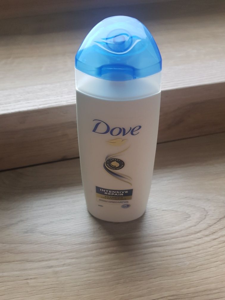 Nowy Dove Nutritive Solutions Intensive Repair szampon do włosów 250ml
