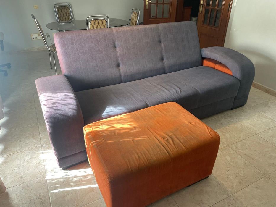 Sofa chaise longue.
